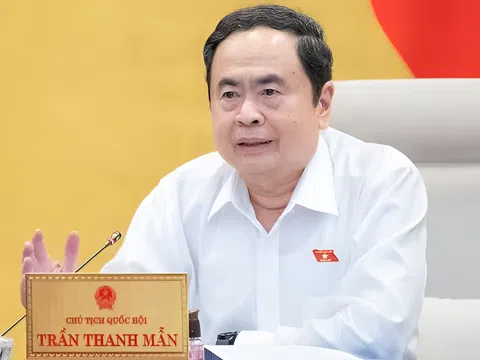 Về việc miễn học phí cho học sinh: Quyết sách hợp lòng dân!